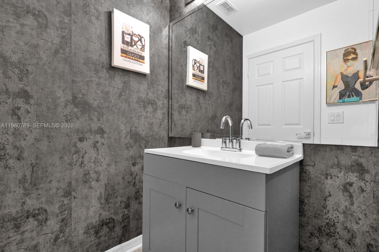 137 South Roma Way Kissimmee, FL 34746 - Photo 41 of 51