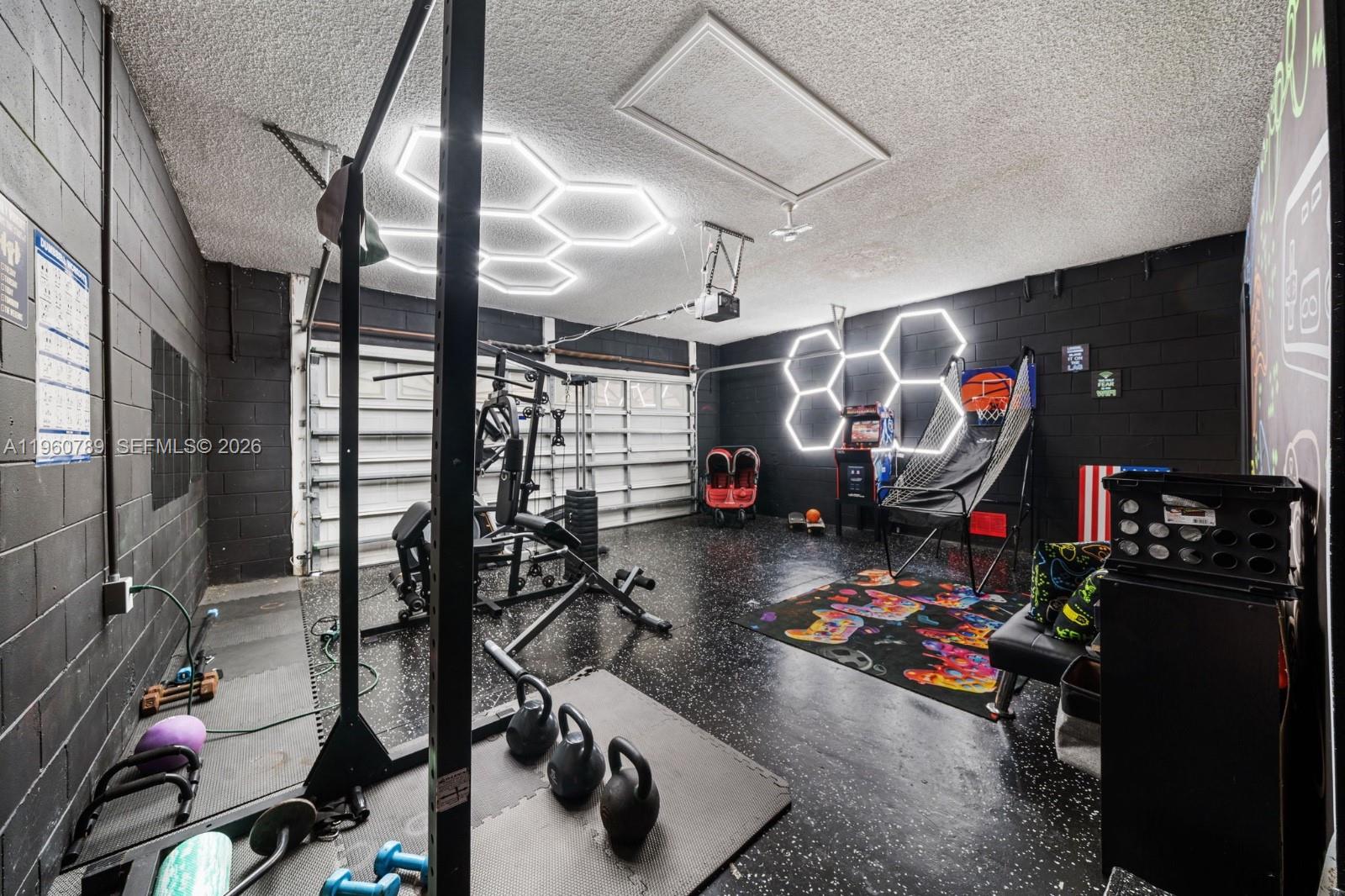 137 South Roma Way Kissimmee, FL 34746 - Photo 7 of 51