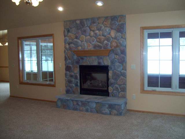 10017 Ridgewood Drive, Unit 9 Minocqua, WI 54548 - Photo 3 of 14 Gallery Image 3