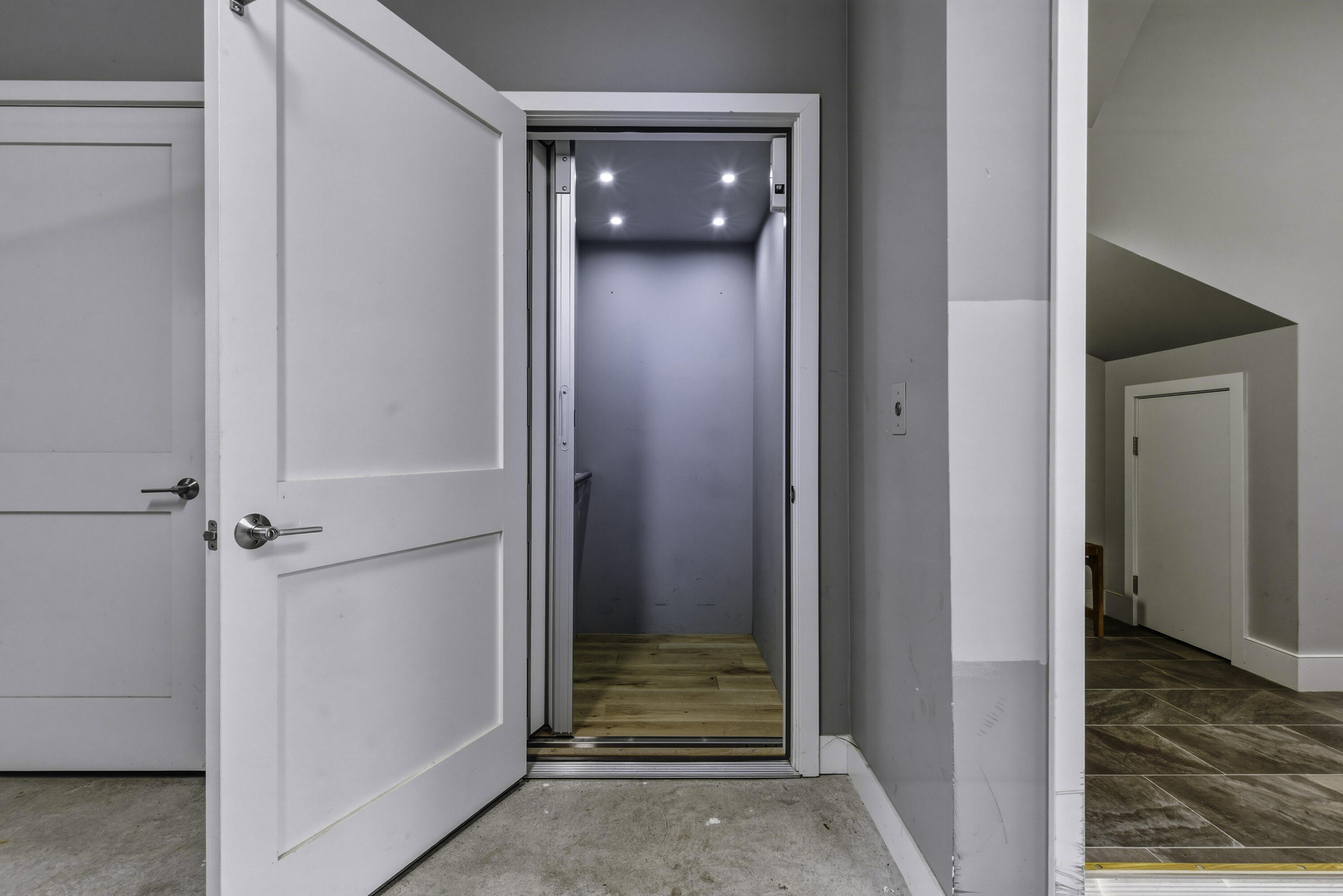 749 Congress Street, Unit 5 Portland, ME 04102 - Photo 45 of 50 DSC01470-1