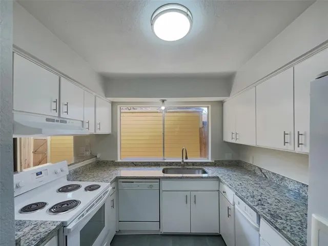 $257,000 | 1985 Shorewood Drive, Grapevine, TX 76051