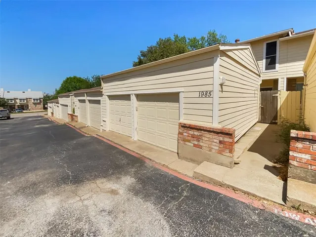 $257,000 | 1985 Shorewood Drive, Grapevine, TX 76051