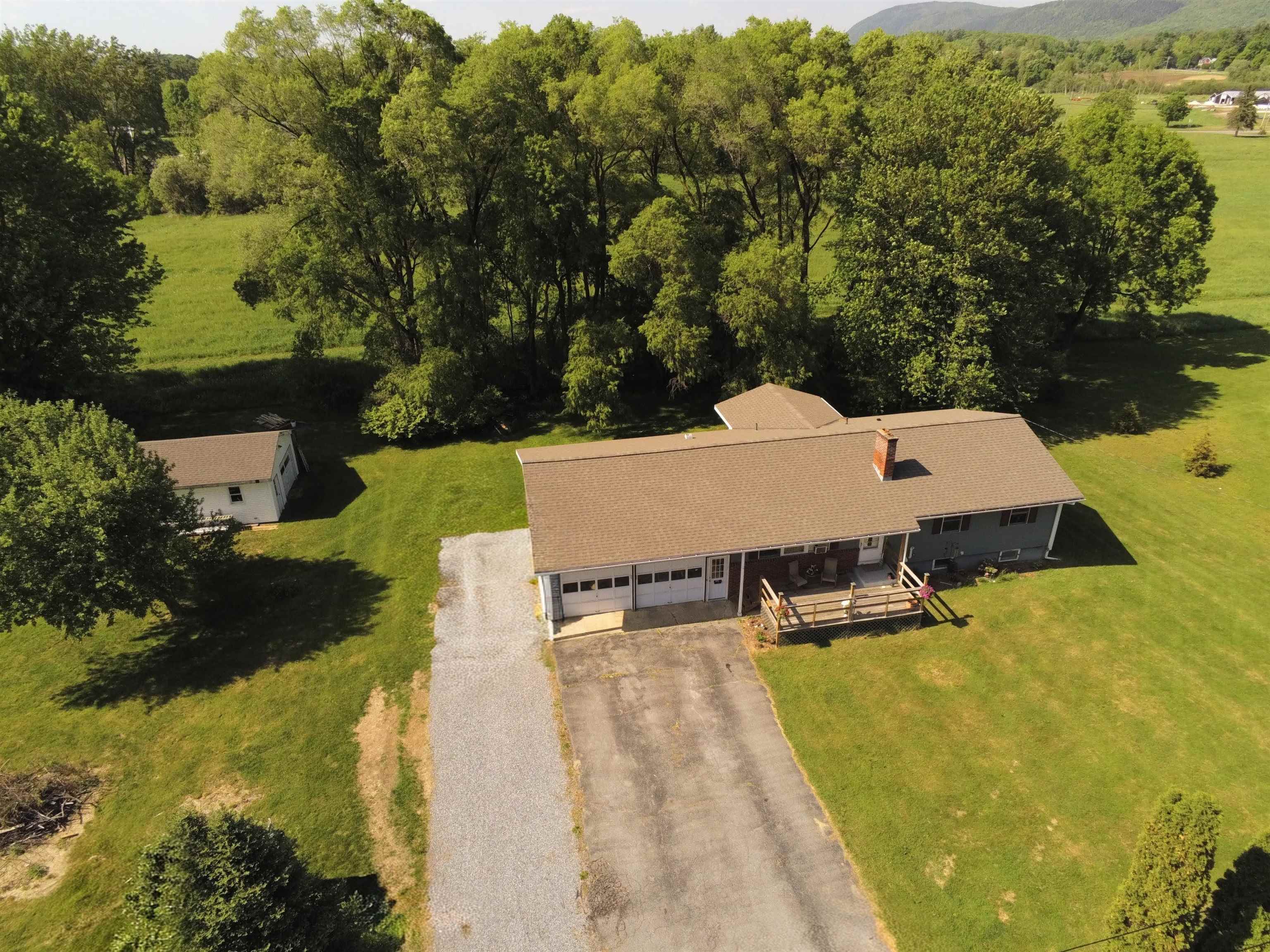 35 Ossie Road Middlebury, VT 05753 - Photo 4 of 36