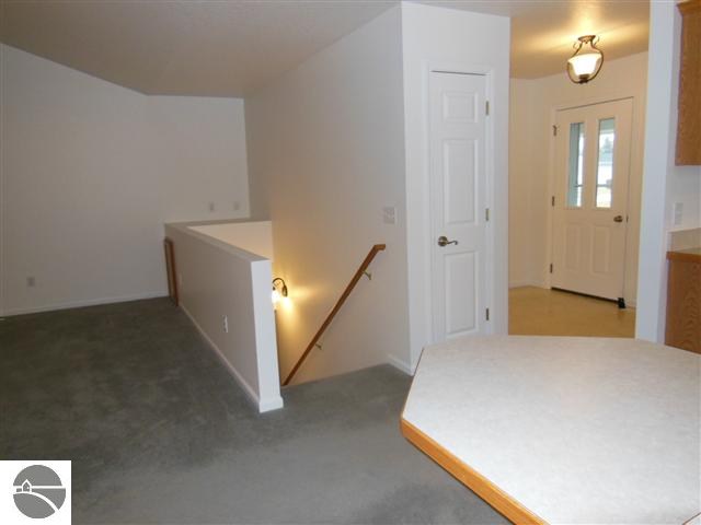 1030 Sweeney Road Mount Pleasant, MI 48858 - Photo 10 of 16 1772495-9.JPG
