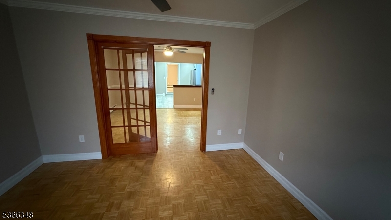 152 Court Street Elizabeth Port, NJ 07206 - Photo 7 of 12