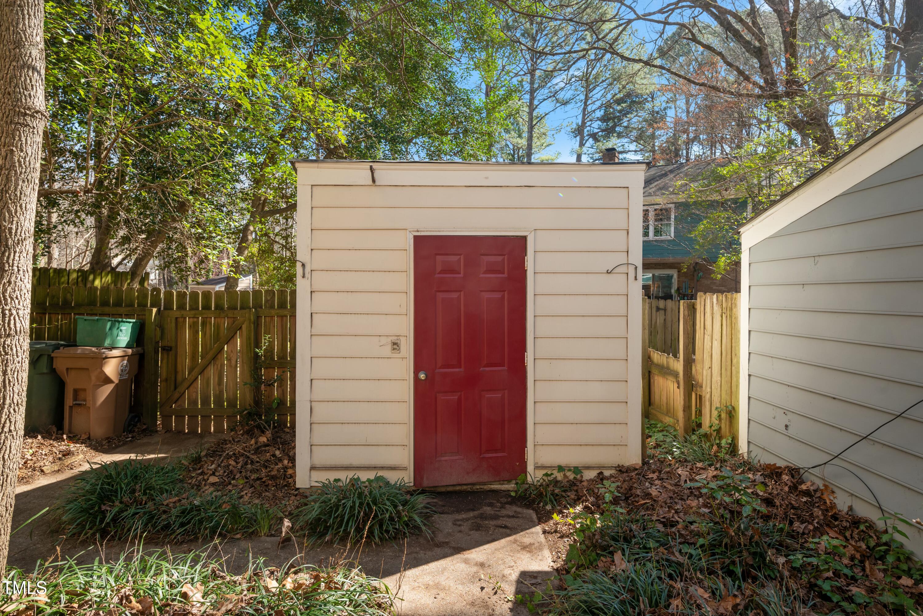 706 Collington Drive Cary, NC 27511 - Photo 4 of 30 tempImageziOVmv