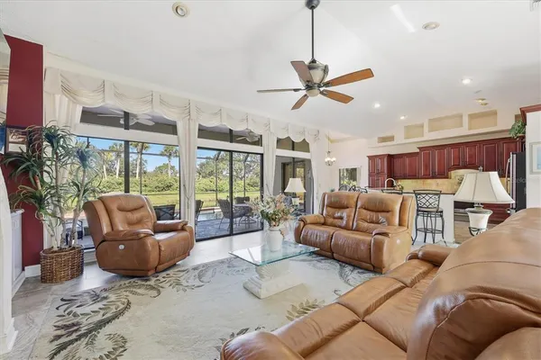 $995,000 | 4221 Escondito Circle, Sarasota, FL 34238