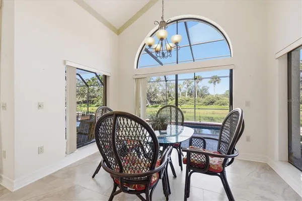 $995,000 | 4221 Escondito Circle, Sarasota, FL 34238