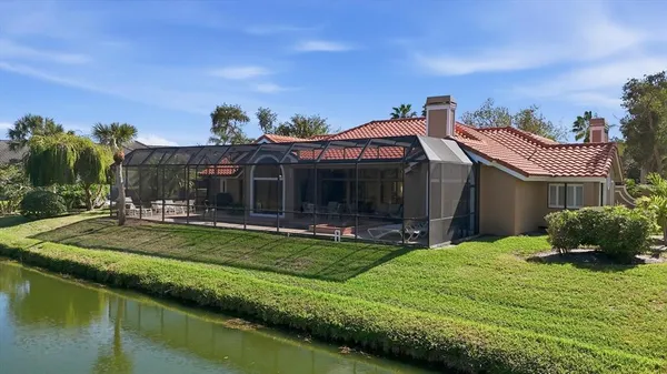 $995,000 | 4221 Escondito Circle, Sarasota, FL 34238