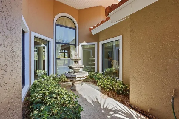 $995,000 | 4221 Escondito Circle, Sarasota, FL 34238