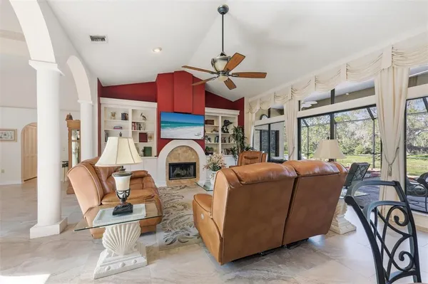 $995,000 | 4221 Escondito Circle, Sarasota, FL 34238
