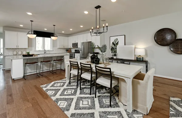 $750,183 | 238 Mary Drive, Unit 5219, Schaumburg, IL 60193