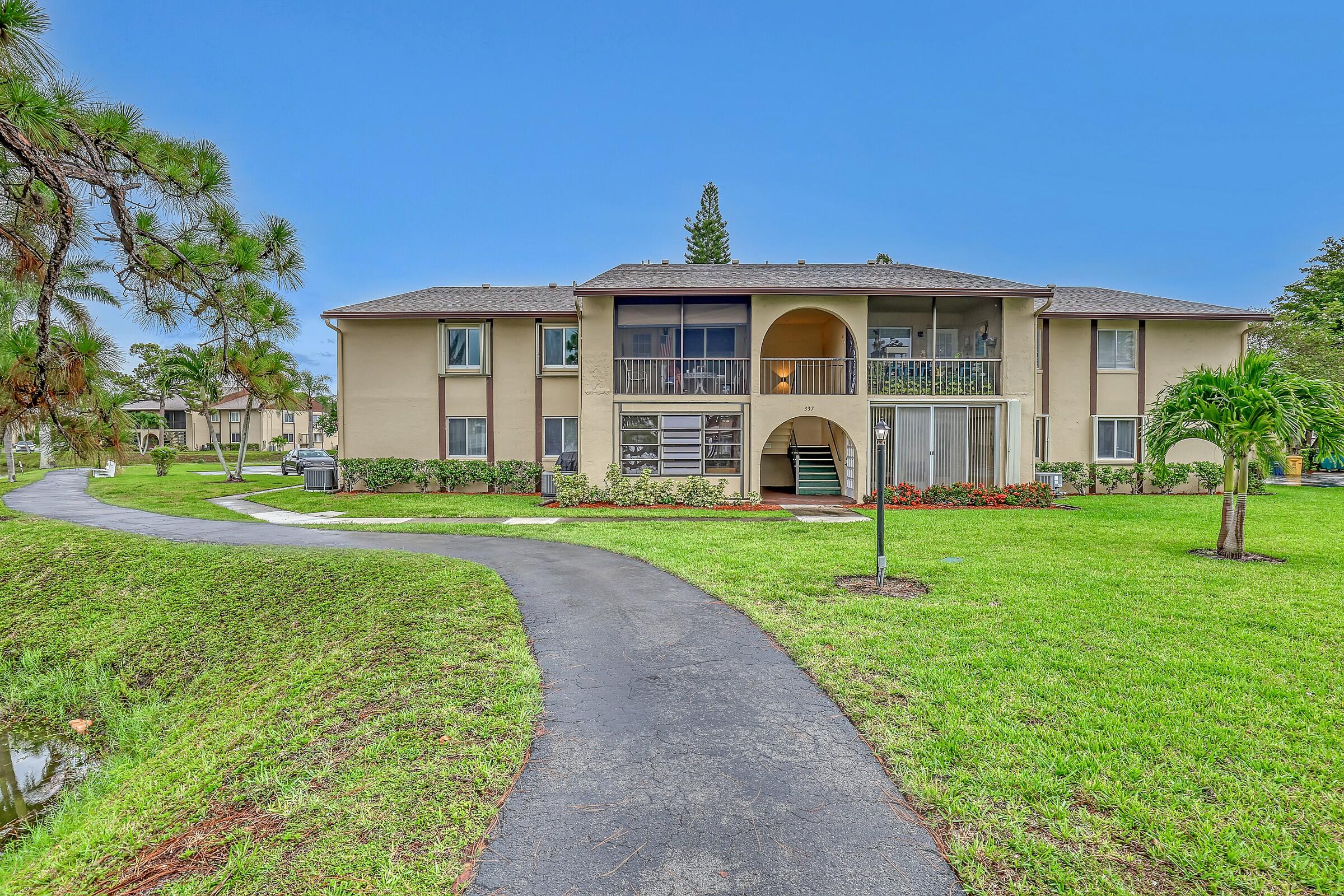 337 Pine Ridge Circle, Unit A1 Greenacres, FL 33463 - Photo 25 of 40 Image00024