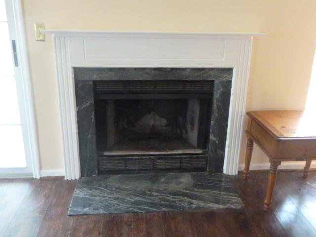 2419 Castlereagh Road Charleston, SC 29414 - Photo 12 of 29 2914 castlereagh fireplace