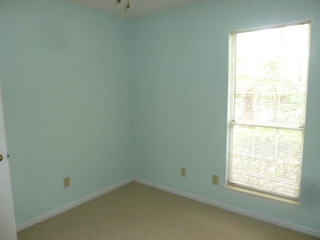 2419 Castlereagh Road Charleston, SC 29414 - Photo 15 of 29 2914 castlereagh bedroom 32