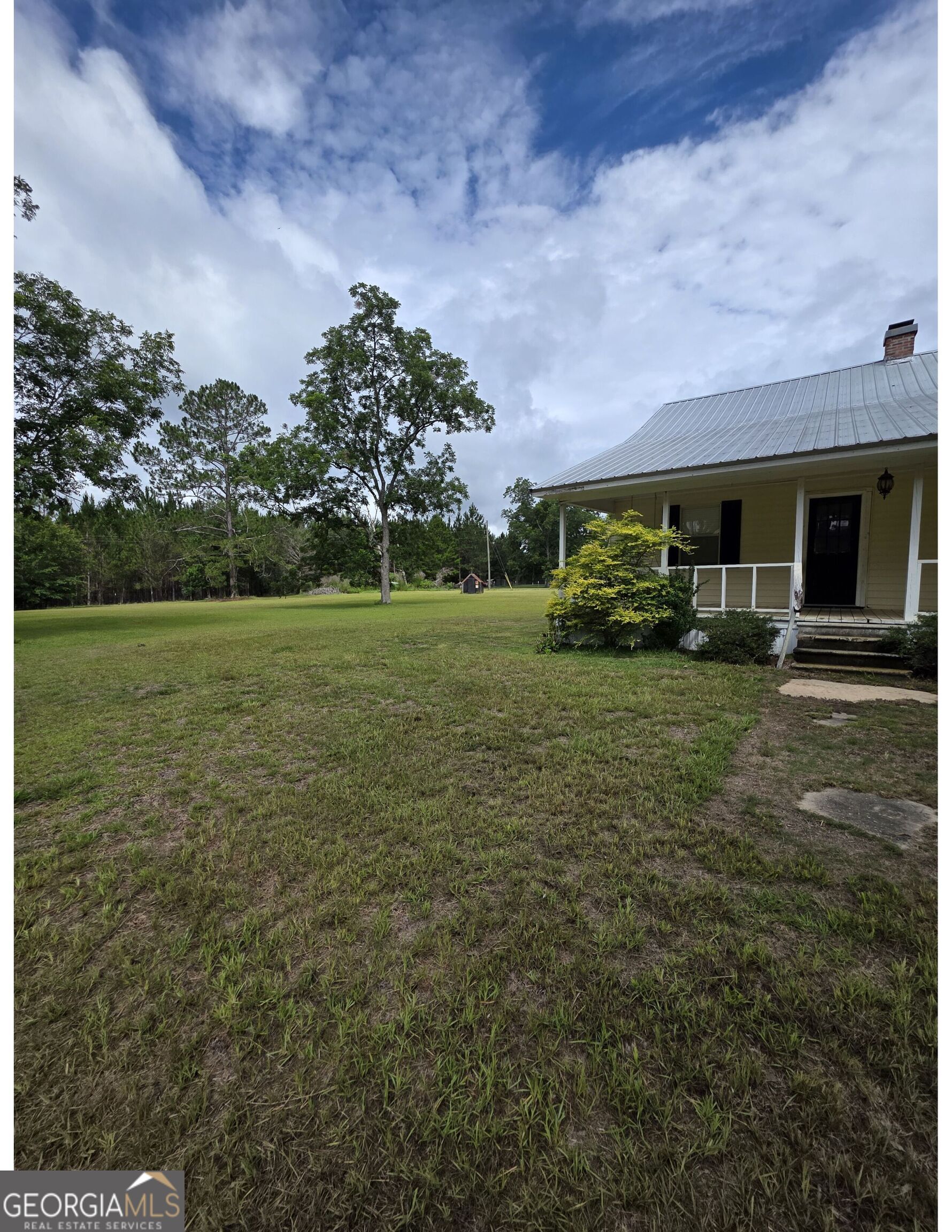 234 Robin Road Alma, GA 31510 - Photo 3 of 24