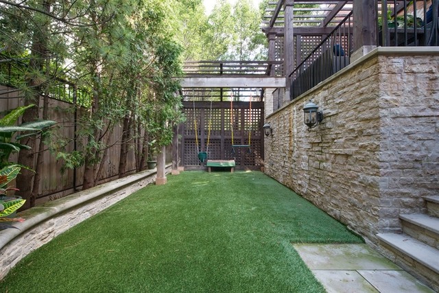 1746 West Surf Street Chicago, IL 60657 - Photo 6 of 37 a view of outdoor space and yard from deck