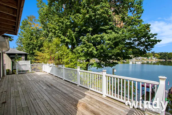 $1,350,000 | 7927 Lakewood Drive, Coloma, MI 49038