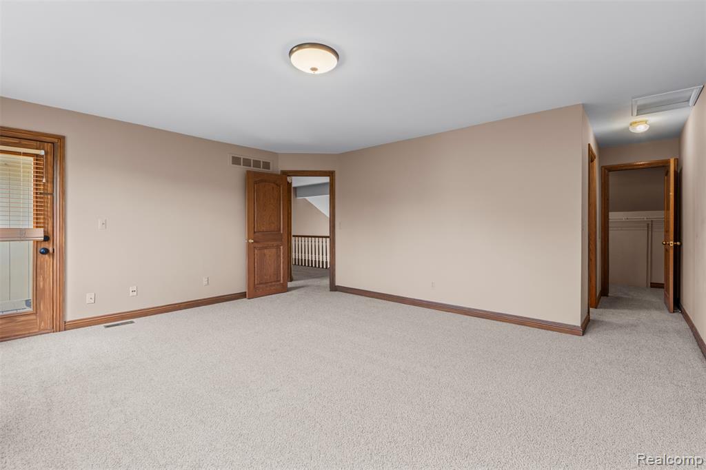 2289 Rochelle Park Drive Rochester Hills, MI 48309 - Photo 20 of 39