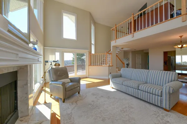 $3,300 | 4 Bittersweet Lane, Unit 4G, Buzzards Bay, MA 02532
