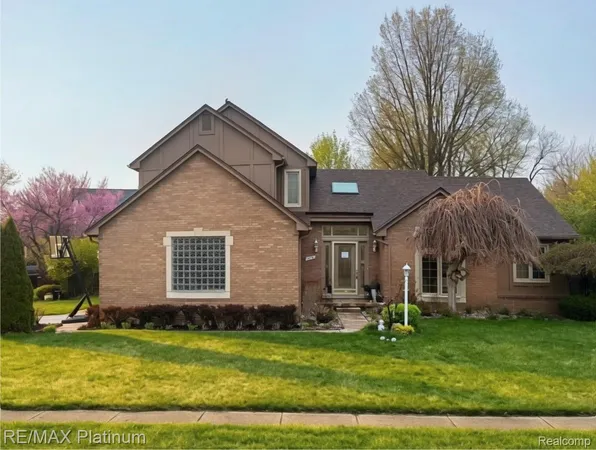$539,900 | 14751 Ashton Lane, Utica, MI 48315