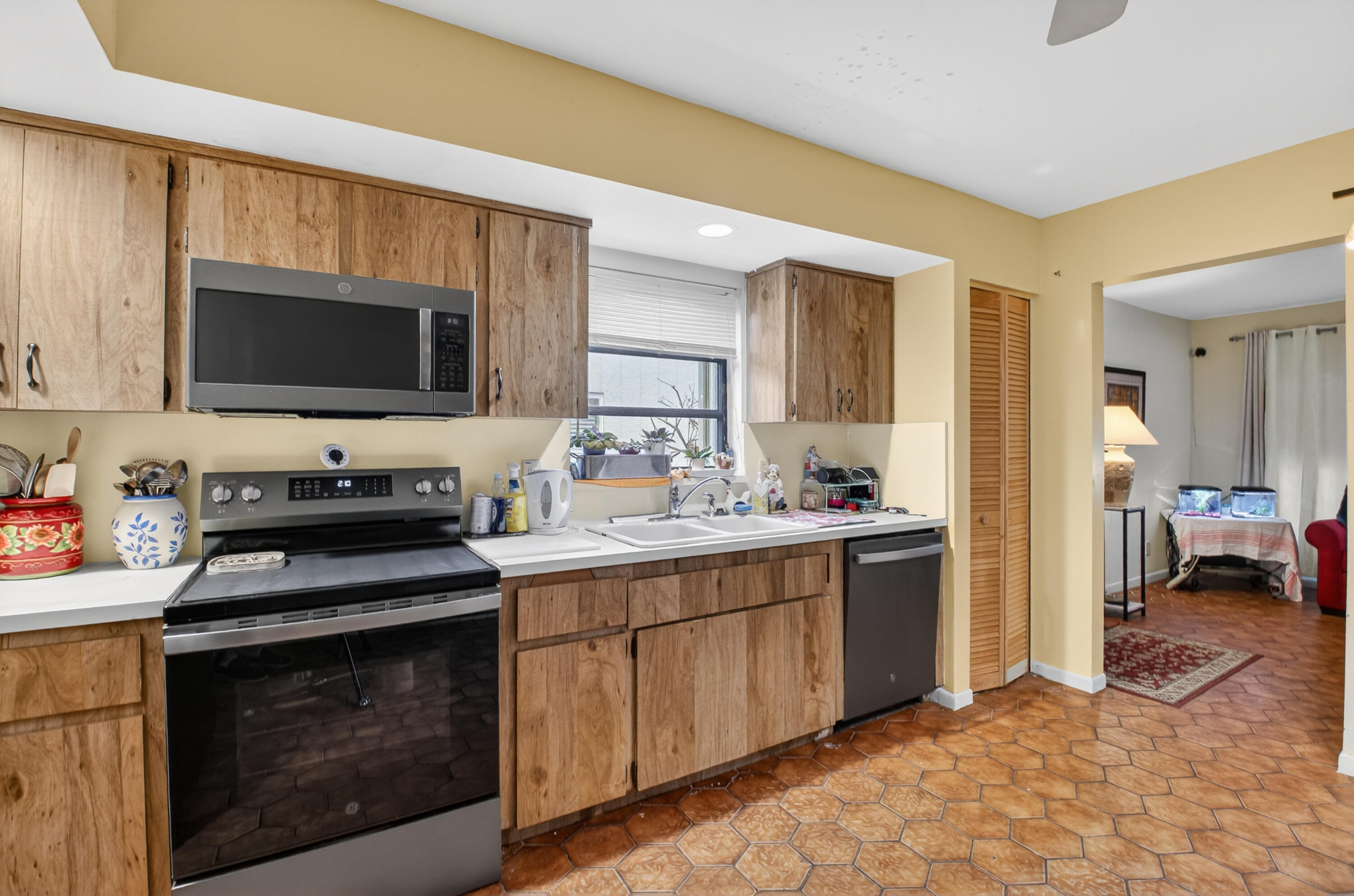 18101 107th Avenue South Boca Raton, FL 33498 - Photo 15 of 57 DSC_3907