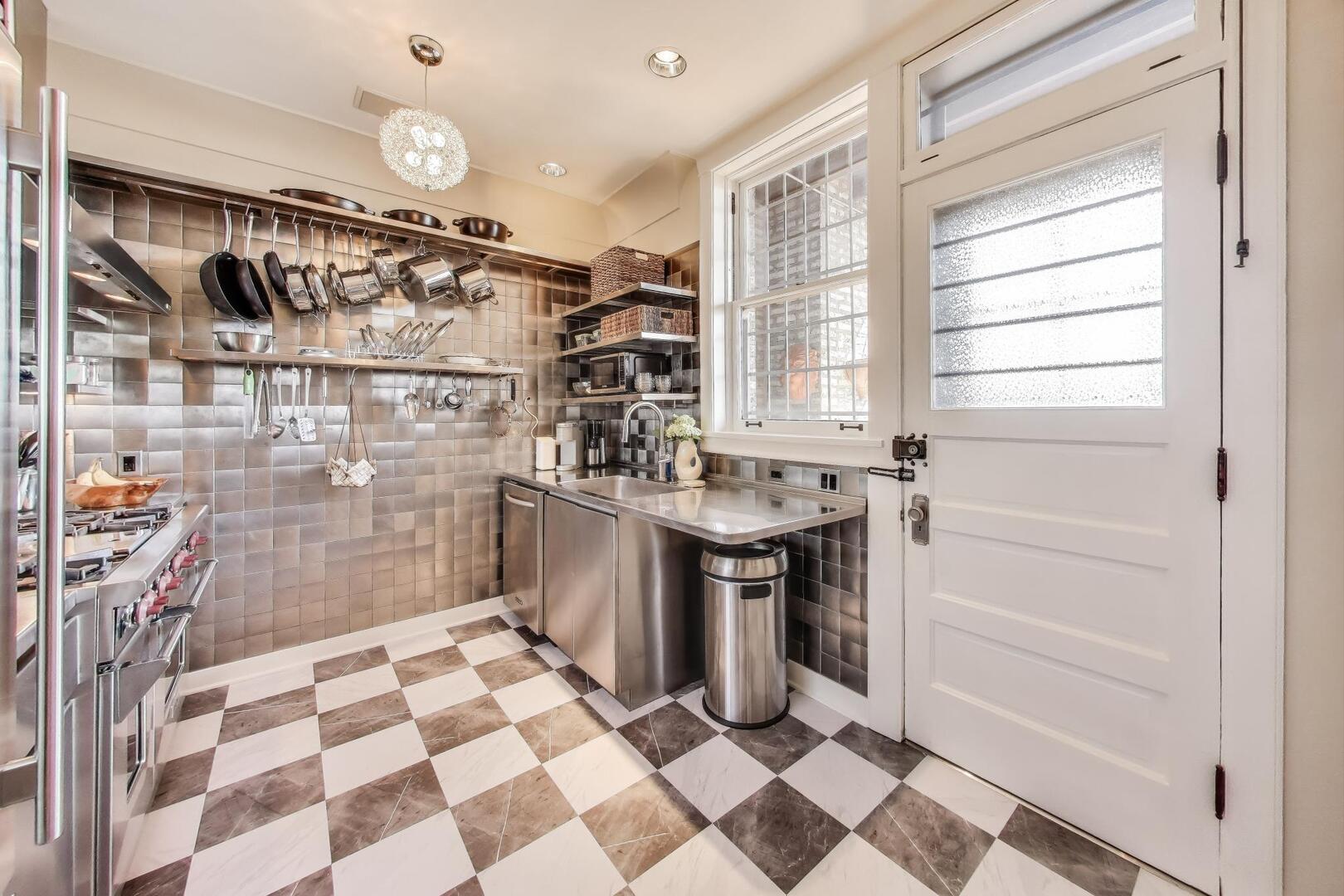 625 West Addison Street, Unit 3 Chicago, IL 60657 - Photo 9 of 27