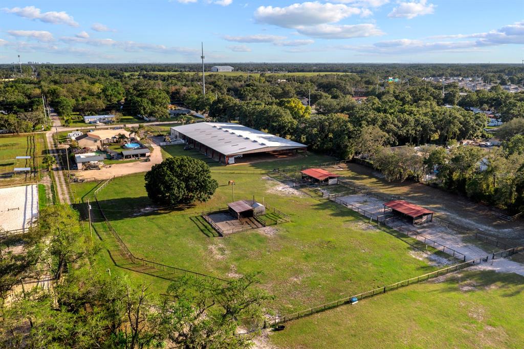 7705 Gardner Road Tampa, FL 33625 - Photo 6 of 51