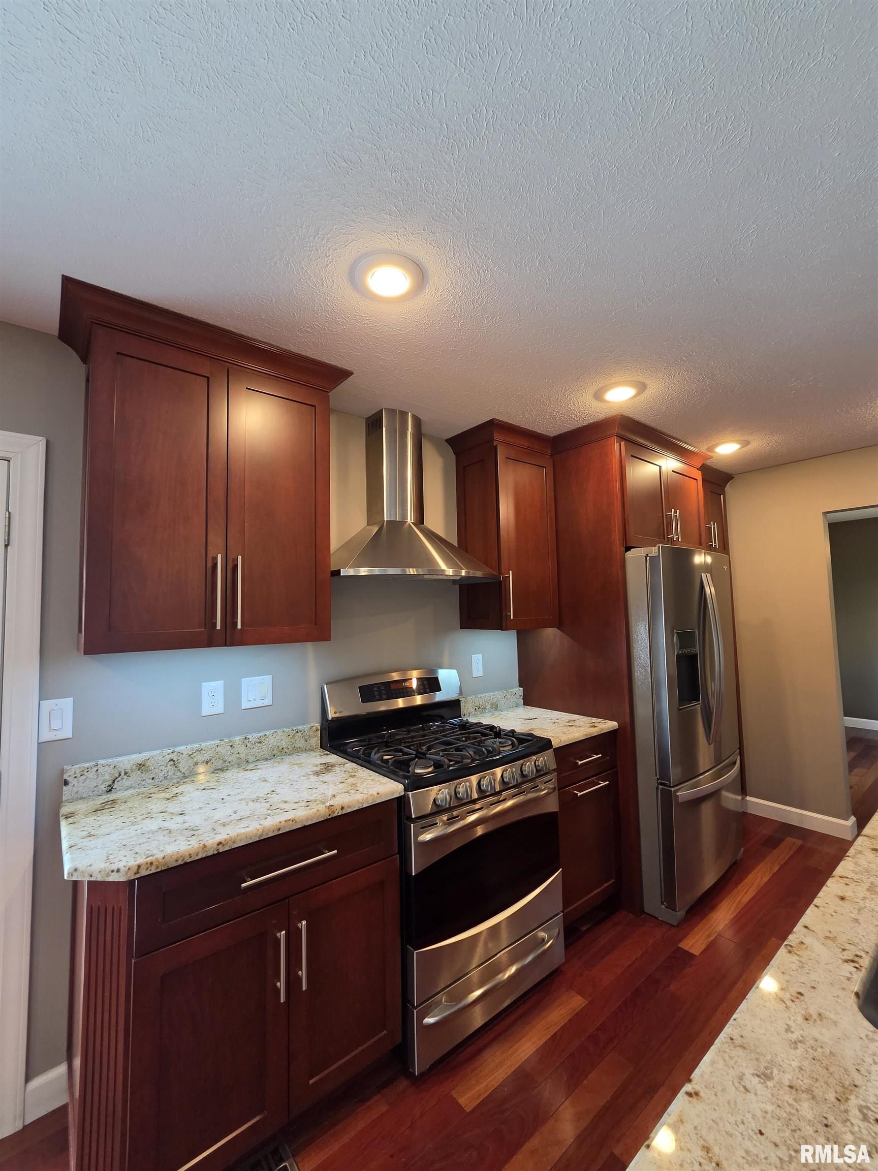 3 Peppertree Court Washington, IL 61571 - Photo 17 of 40