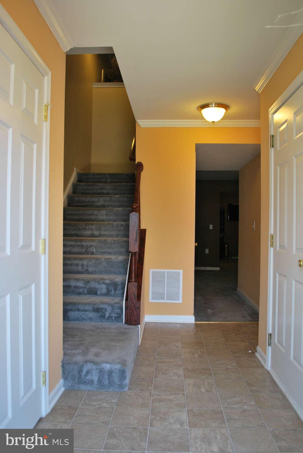 207 Rumbling Rock Road Hedgesville, WV 25427 - Photo 3 of 23 Interior General