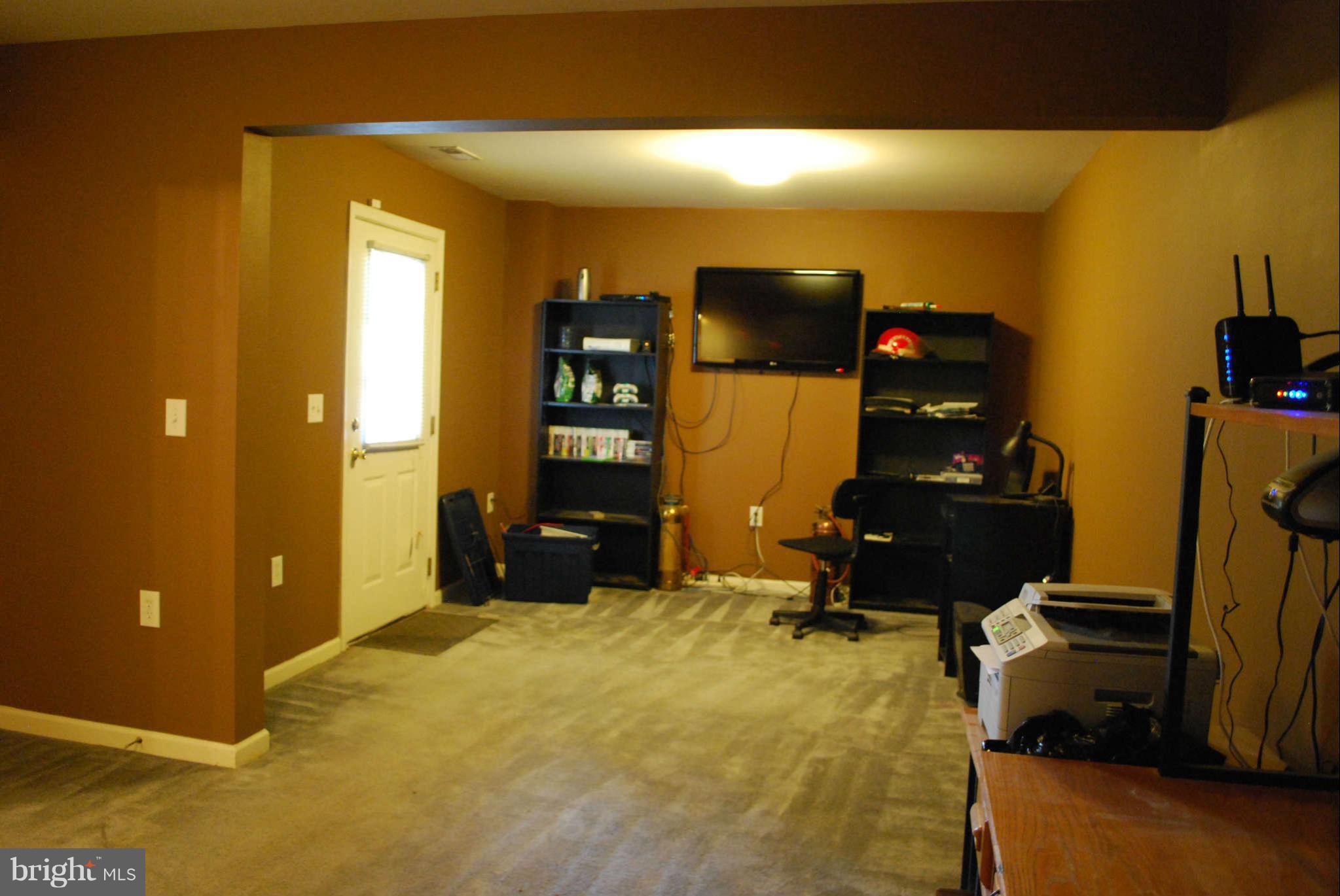 207 Rumbling Rock Road Hedgesville, WV 25427 - Photo 21 of 23 Family Room