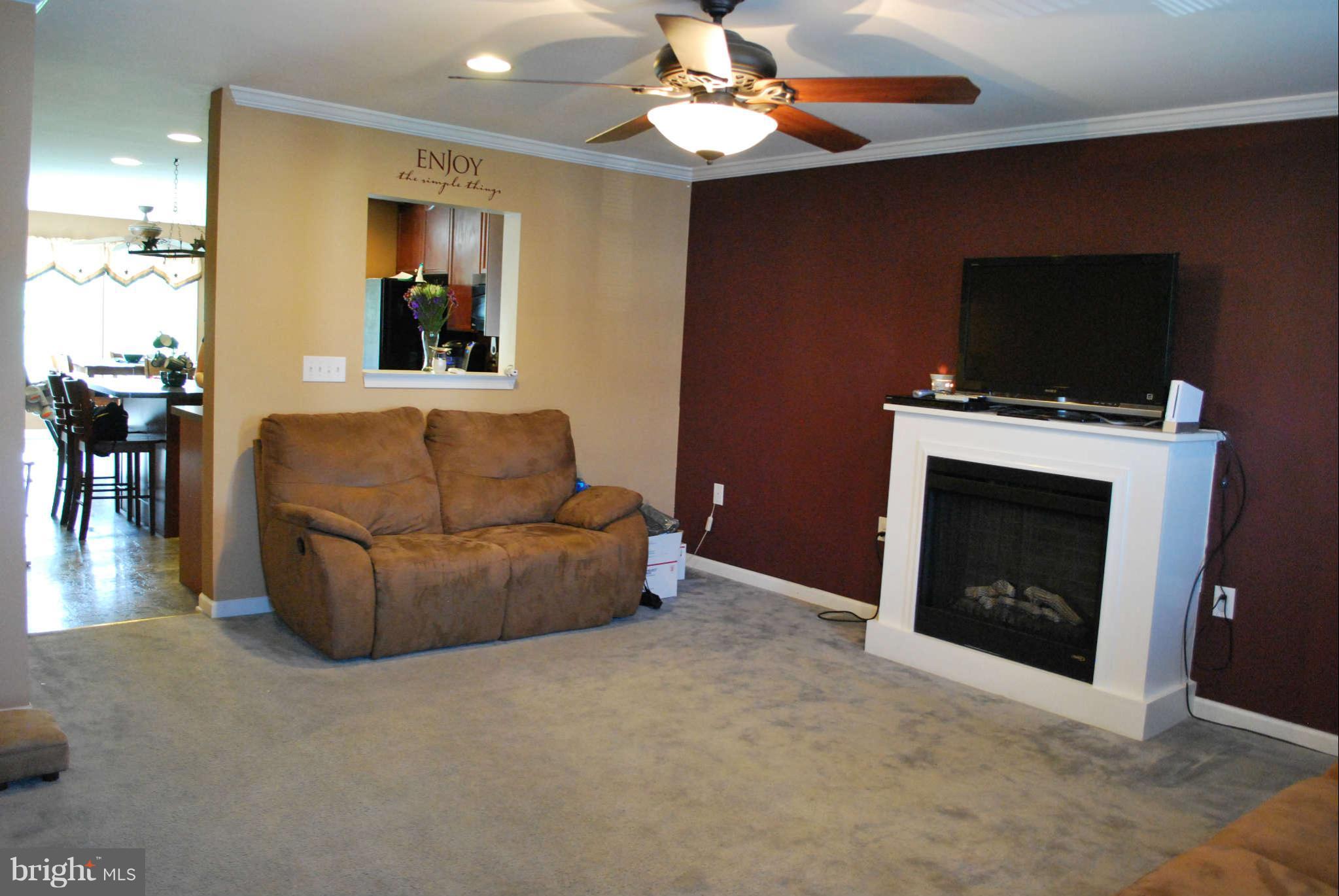 207 Rumbling Rock Road Hedgesville, WV 25427 - Photo 10 of 23 Interior General
