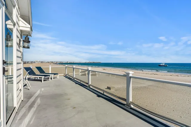 $1,859,000 | 10 Haverhill Avenue, Unit 2, Hampton, NH 03842