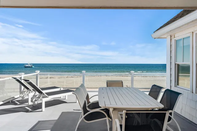 $1,859,000 | 10 Haverhill Avenue, Unit 2, Hampton, NH 03842