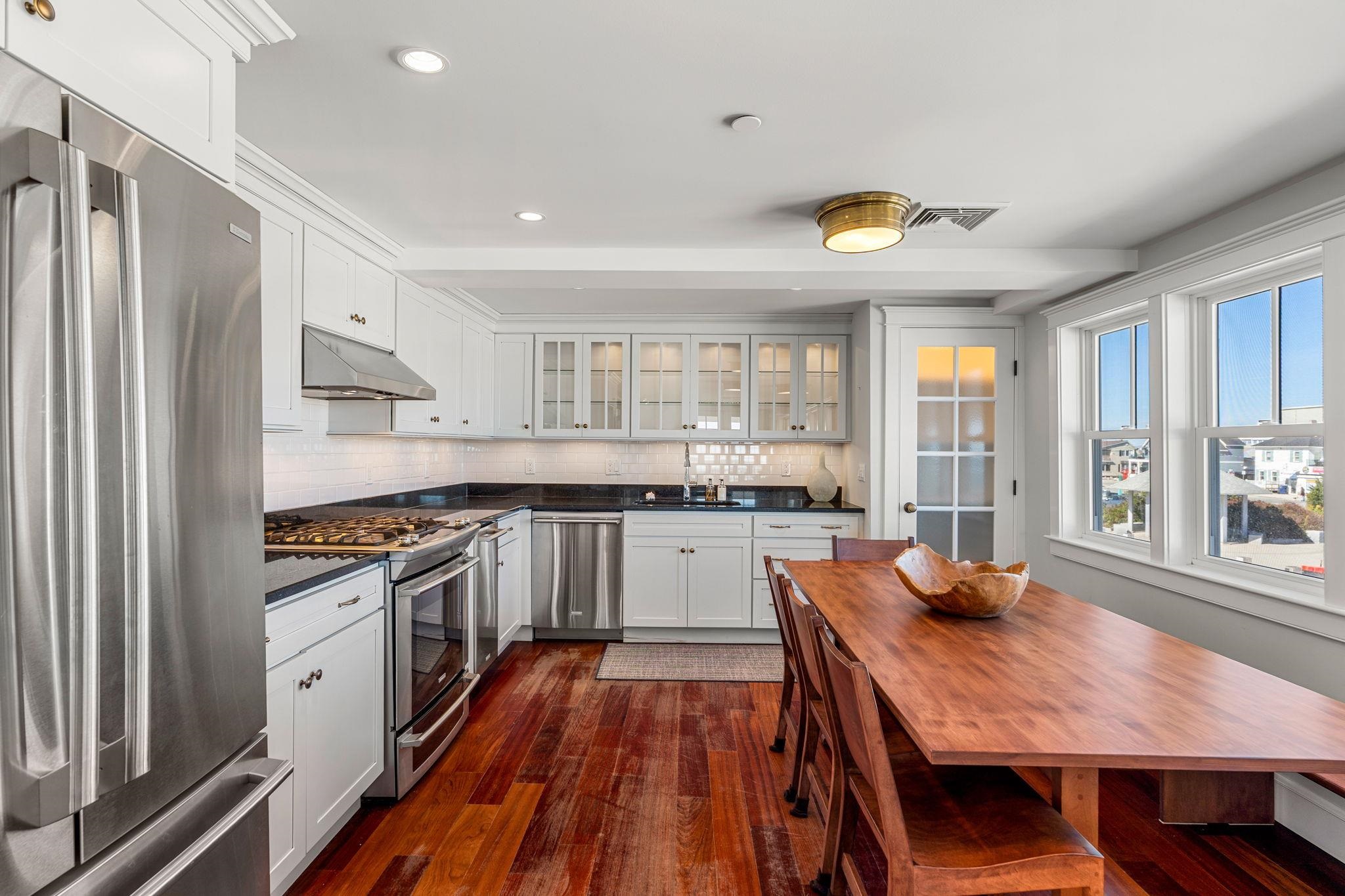 10 Haverhill Avenue, Unit 2 Hampton, NH 03842 - Photo 10 of 41