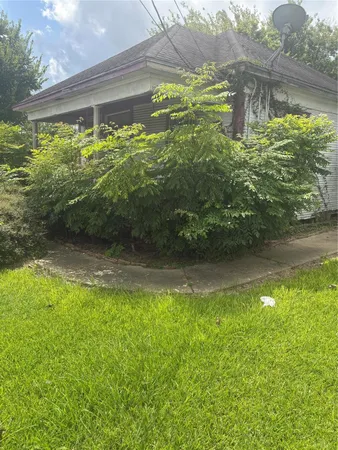 $45,000 | 1439 Interstate 10 East, Beaumont, TX 77701