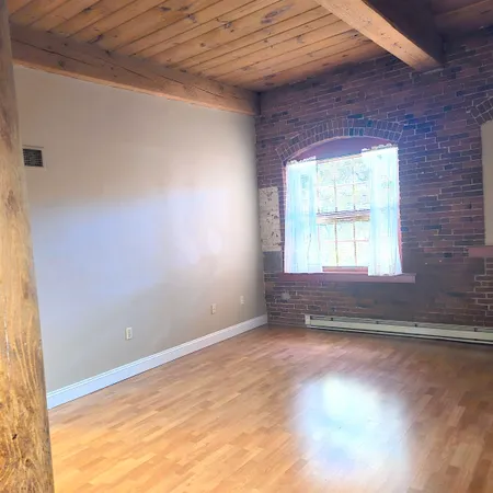 $1,850 | 335 Cypress Street, Unit 4J, Manchester, NH 03103