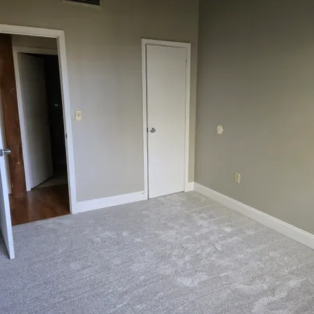 $1,850 | 335 Cypress Street, Unit 4J, Manchester, NH 03103