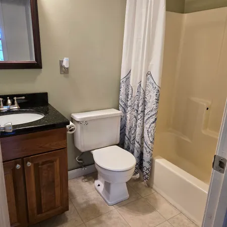 $1,850 | 335 Cypress Street, Unit 4J, Manchester, NH 03103