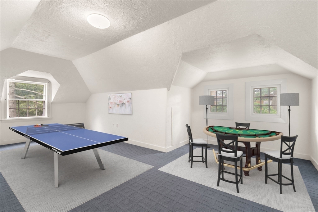 53 Worthington Road Brookline, MA 02446 - Photo 17 of 29 Gallery Image 17