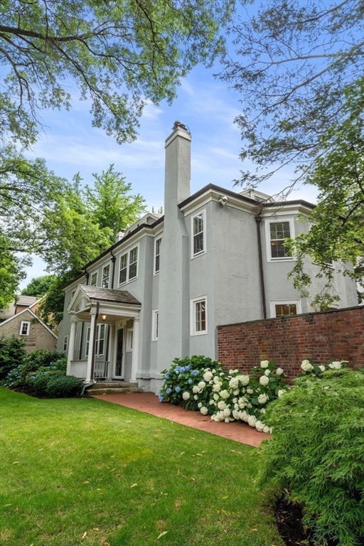 53 Worthington Road Brookline, MA 02446 - Photo 23 of 29 Gallery Image 23