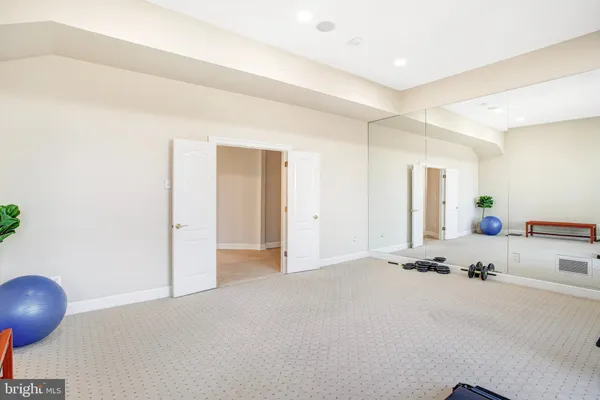 $9,900,000 | 7024 Green Oak Drive, McLean, VA 22101