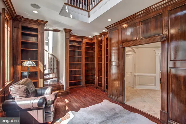 $9,900,000 | 7024 Green Oak Drive, McLean, VA 22101
