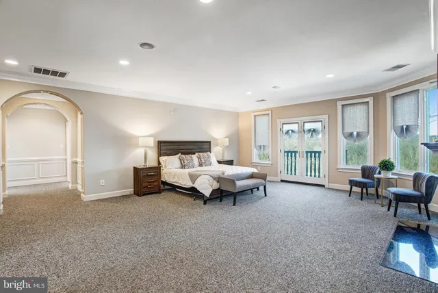 $9,900,000 | 7024 Green Oak Drive, McLean, VA 22101