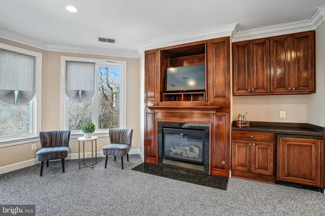 $9,900,000 | 7024 Green Oak Drive, McLean, VA 22101