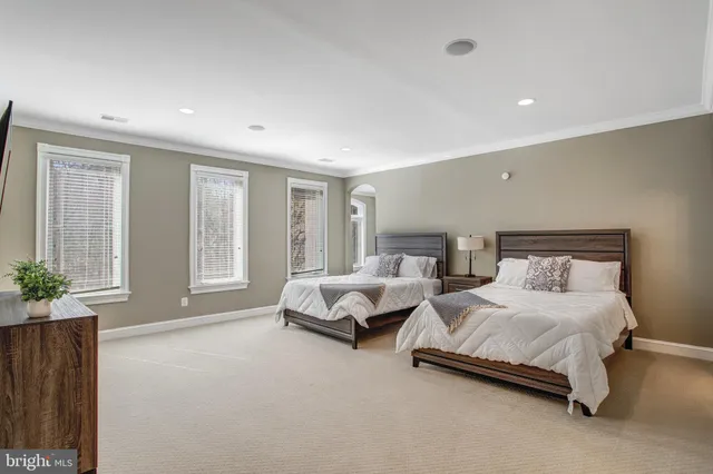 $9,900,000 | 7024 Green Oak Drive, McLean, VA 22101