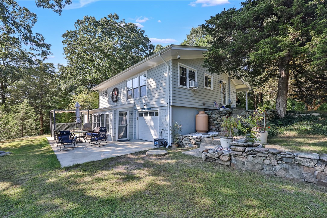 174 Stillwater Road Smithfield, RI 02917 - Photo 1 of 49
