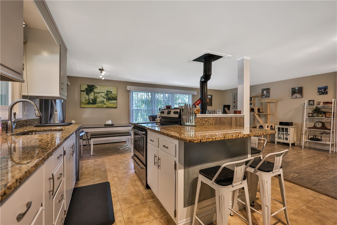 174 Stillwater Road Smithfield, RI 02917 - Photo 3 of 49
