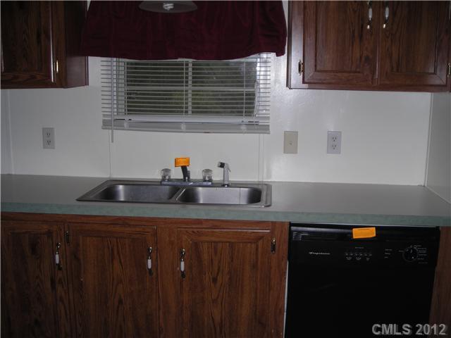 314 Trivette Road Harmony, NC 28634 - Photo 4 of 16 Gallery Image 4