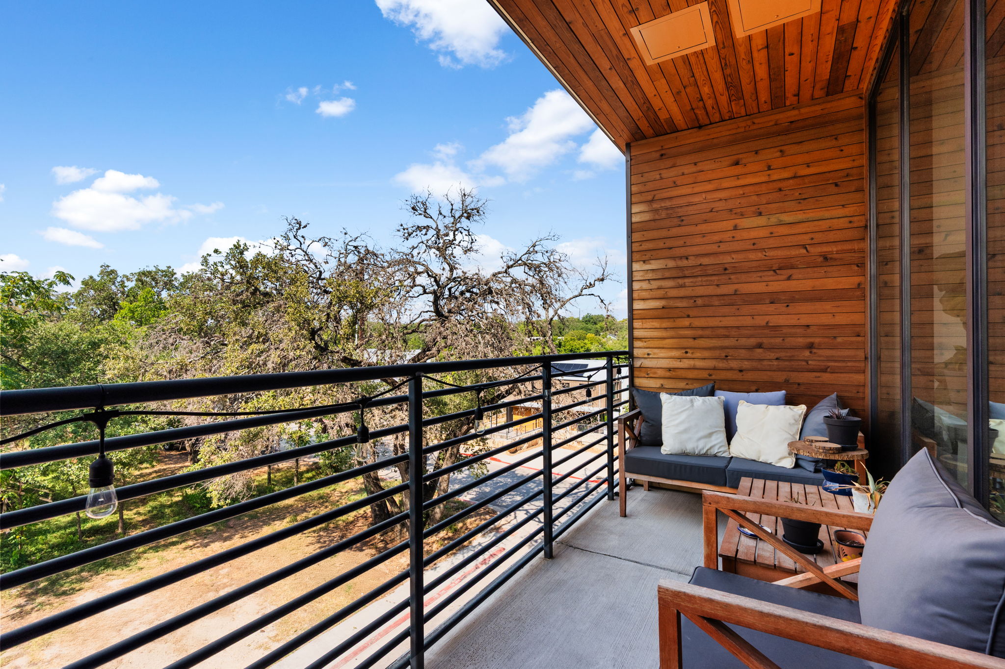 900 South 1st Street, Unit 320 Austin, TX 78704 - Photo 6 of 20 View of balcony